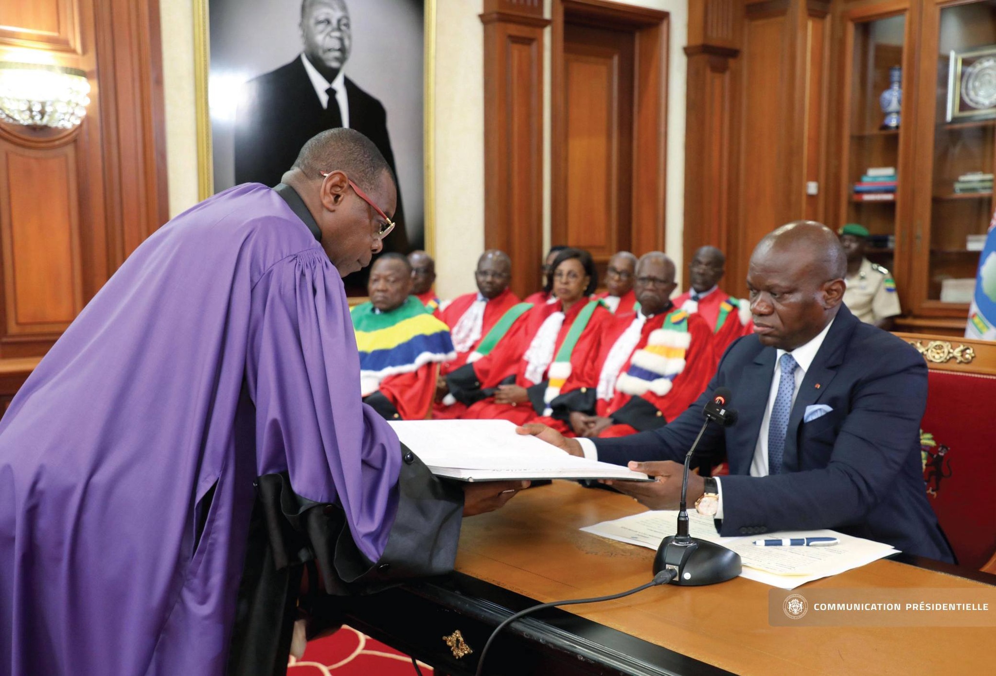 Le serment du Gouvernement Brice Clotaire Oligui Nguema 2